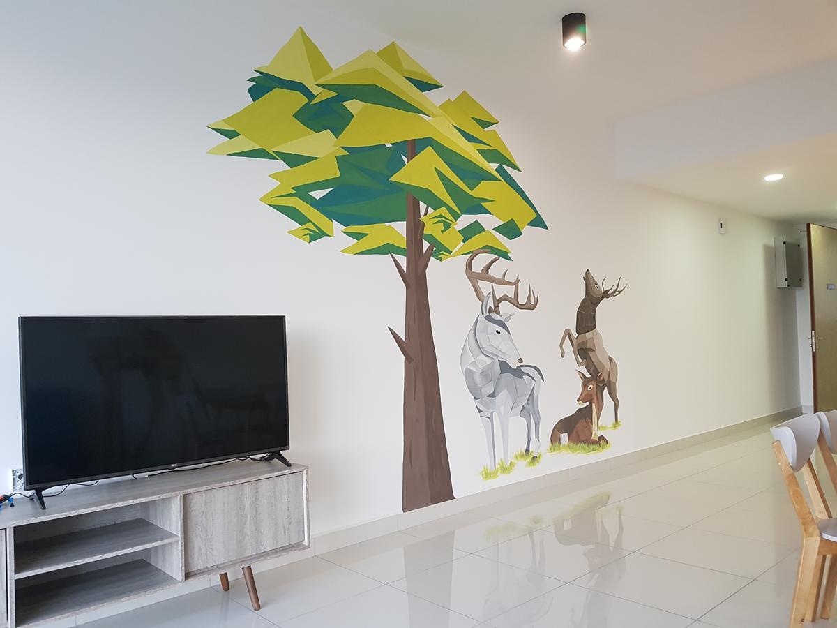 Holi Southkey Art Suite Johor Bahru Esterno foto